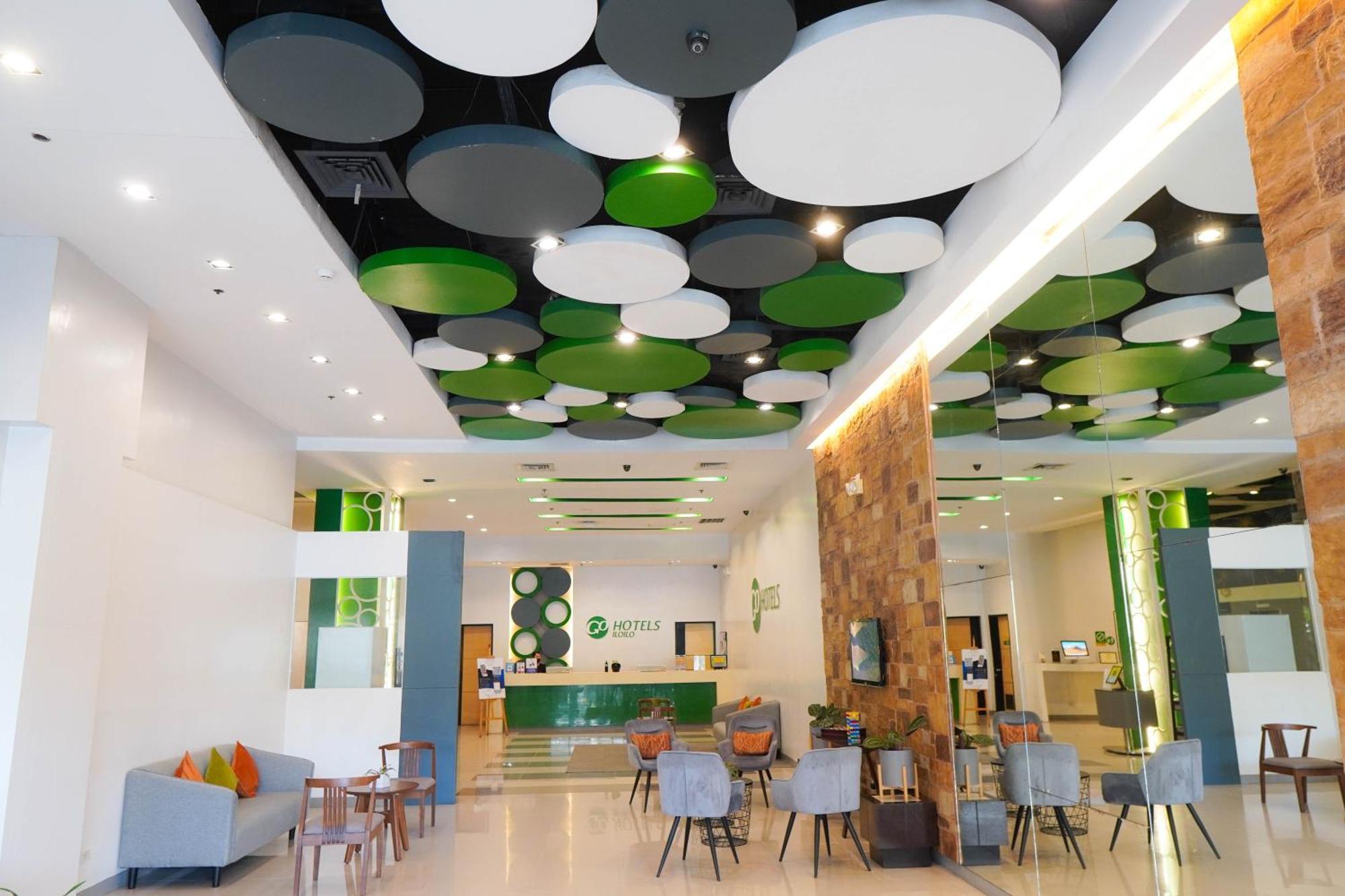 Go Hotels Iloilo Экстерьер фото