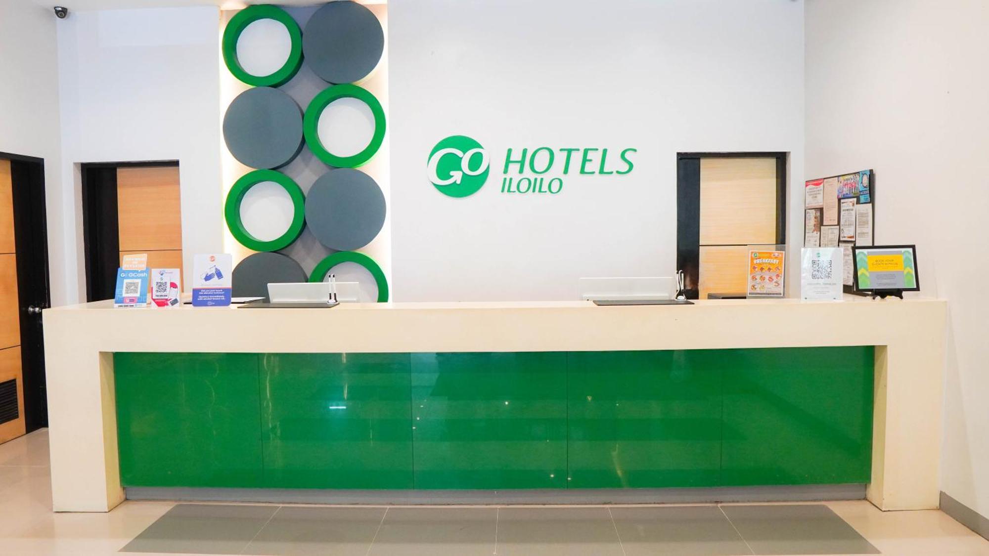 Go Hotels Iloilo Экстерьер фото