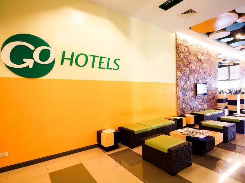 Go Hotels Iloilo Экстерьер фото