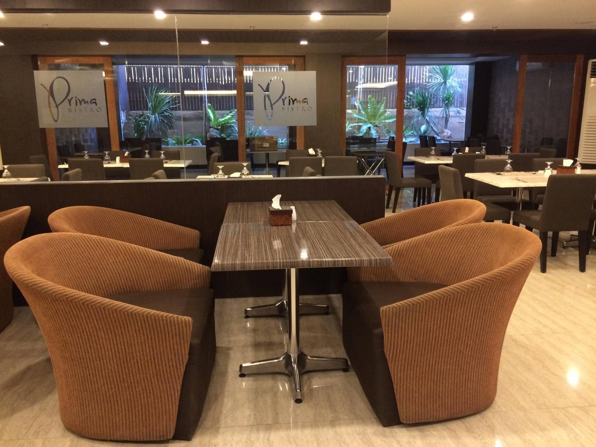 Go Hotels Iloilo Экстерьер фото